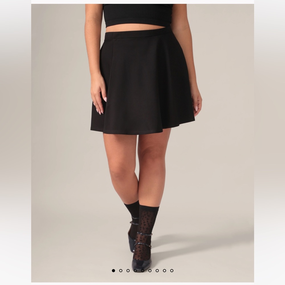 NWOT Fit and Flare Skirt | Black | Size 2XL | Made in Canada